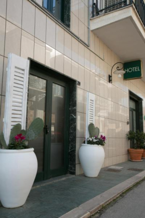  Hotel Bisceglie  Бишелье